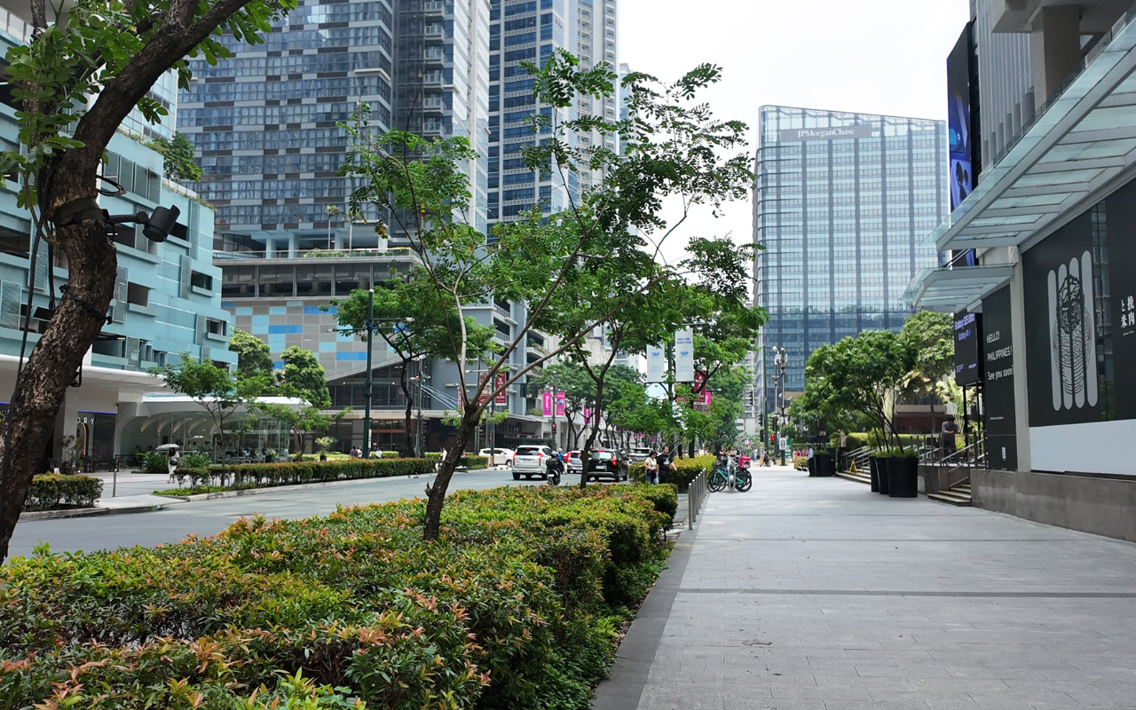 A BGC walkway near ReluxeBnB's apartments